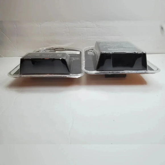 New JVC KT-HDPK1 Transportable HD Radio Receiver & Car Installation Kit - Picture 5 of 5